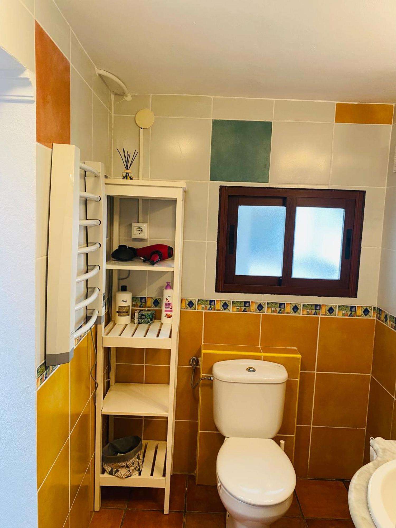 Room With Bathroom In Private House Casa Mar 托罗克斯科斯塔 外观 照片